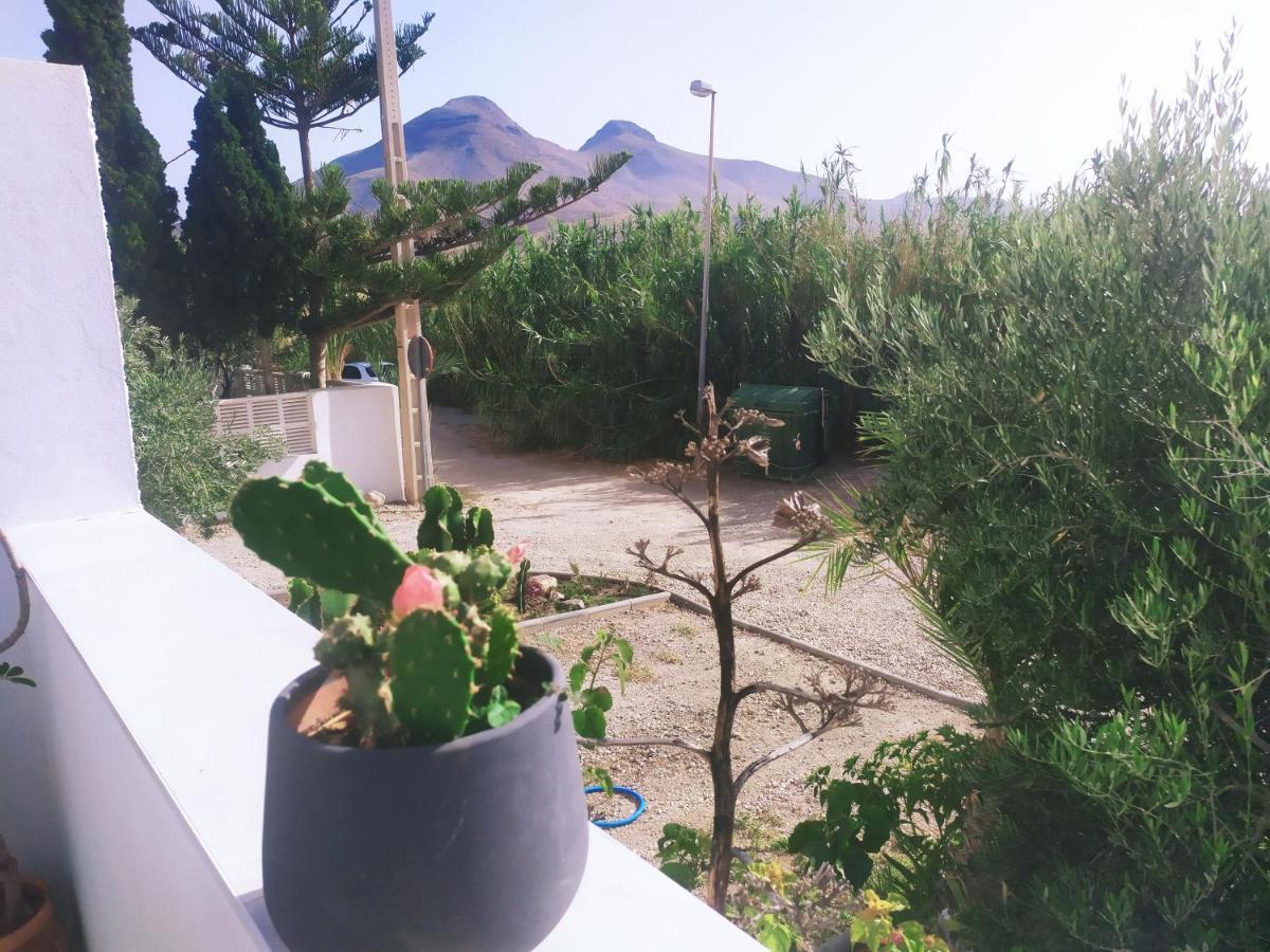 Hostal Casa Emilio Almeria Bagian luar foto