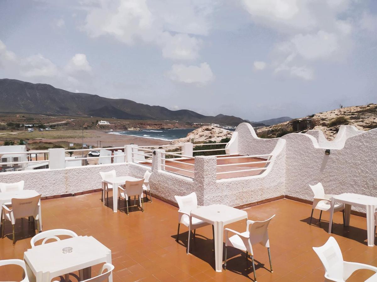Hostal Casa Emilio Almeria Bagian luar foto