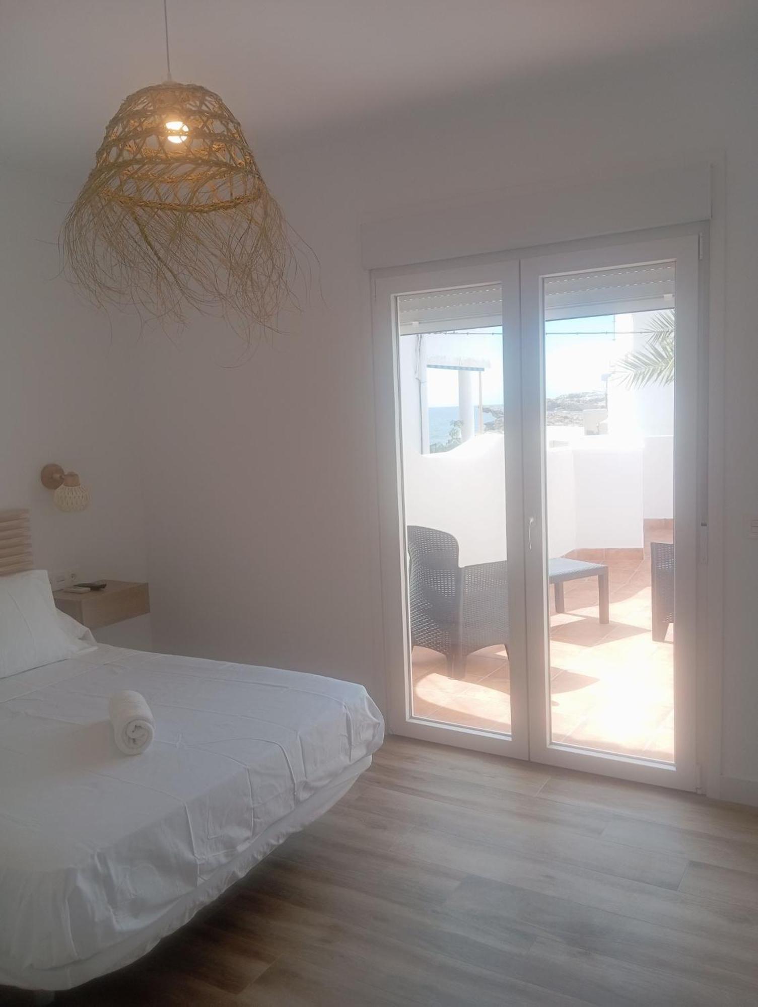 Hostal Casa Emilio Almeria Bagian luar foto