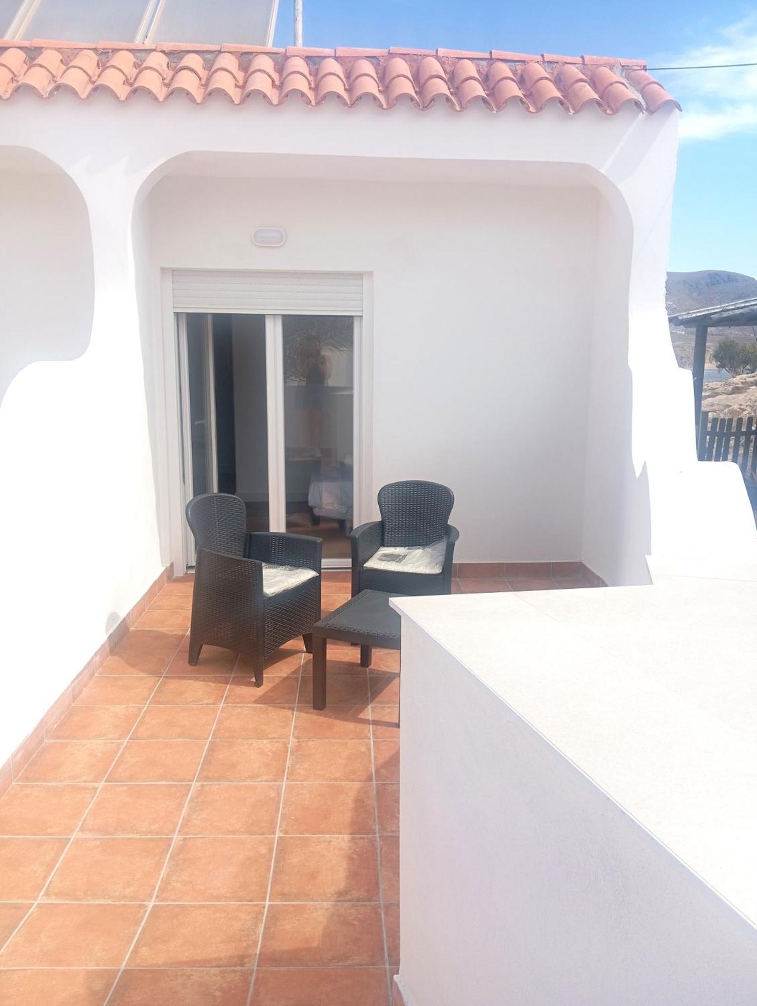 Hostal Casa Emilio Almeria Bagian luar foto