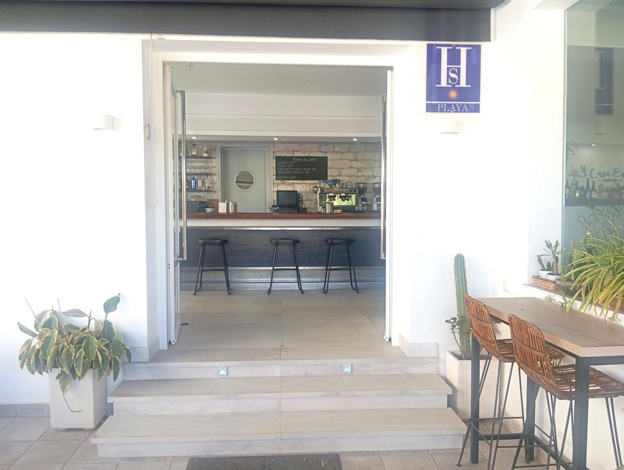 Hostal Casa Emilio Almeria Bagian luar foto